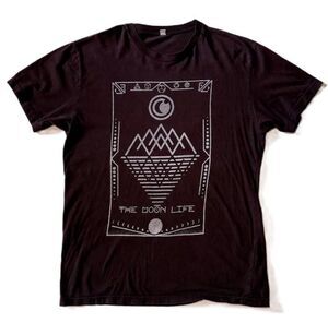 The Moon Life Graphic T Shirt Black Size Unknown Approx Small Celestial Mountain